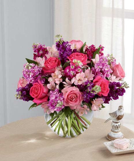 pink and lavender floral arrangement