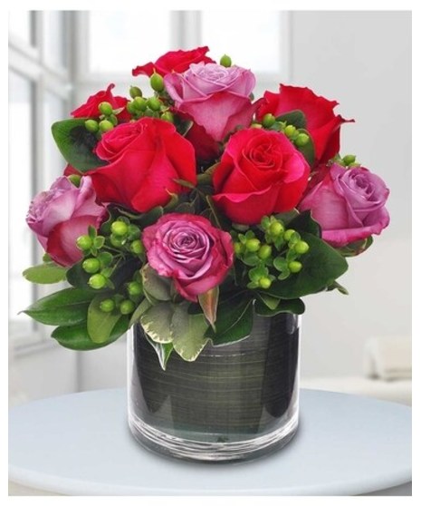 Modern Romantic Roses